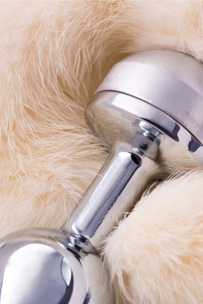 Анальная втулка TOYFA Metall, металл, серебристая, с белым хвостом, 6 см, Ø 2,9 см